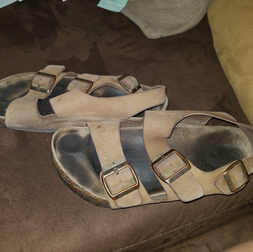 Birkenstocks tan size 40